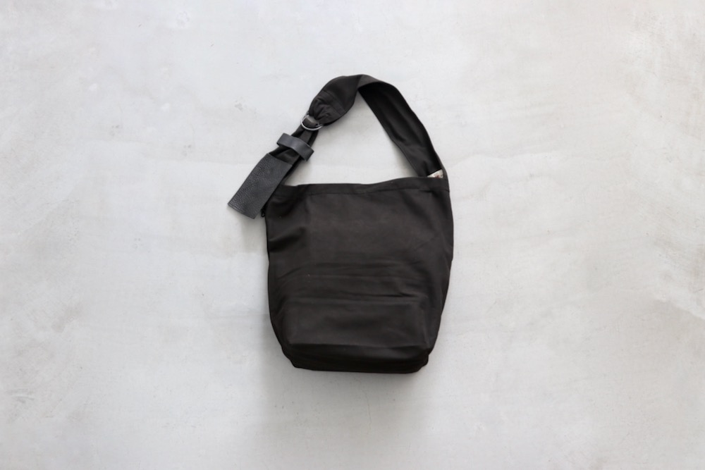 yorozuの最新作をはじめ、おすすめのバッグたちをご紹介します 